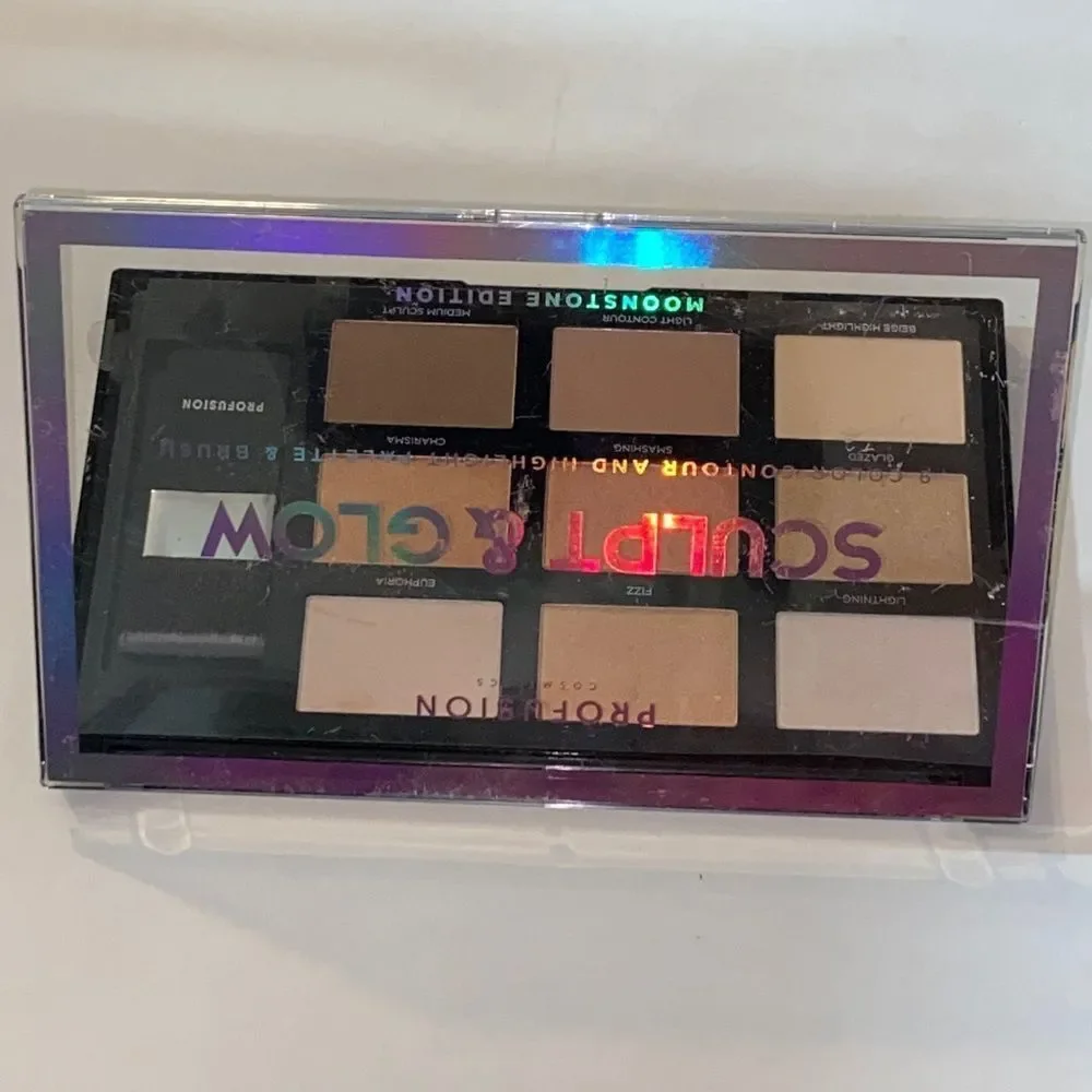 Profusion Cosmetics Sculp & Glow Palette with Brush